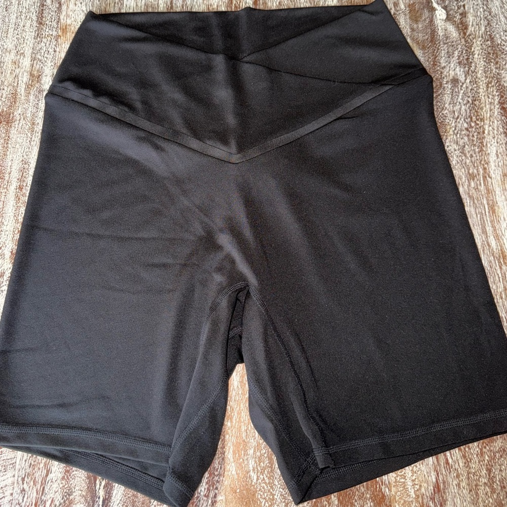 Balance Athletica/Vitality- Daydream Volley Short- Midnight - Size Medium, NWT